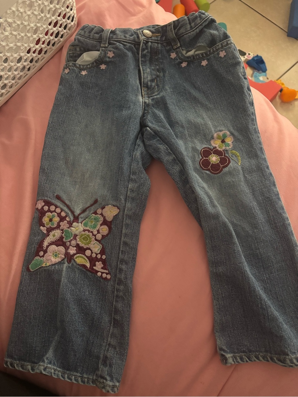 GAP Girls Straight Leg Jeans with Embroidered Toddler Vintage